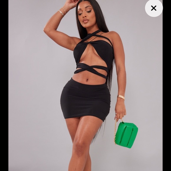 Pretty Little Thing Shape Black Mini Skirt - Picture 1 of 2